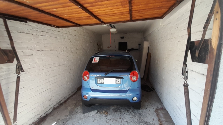 To Let 2 Bedroom Property for Rent in Rondebosch Western Cape